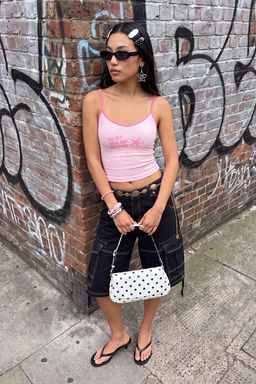 Pembe Bask_l_ Fitted V Yaka _nce Ask_l_ Kolsuz Crop Pamuklu Esnek _rme Atlet TWOSS26AL00147 - Trendyolmilla фото 2