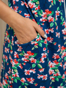 Халат женский, цвет синий розовый