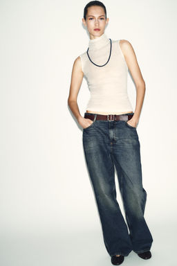 WOOL SLEEVELESS TOP
