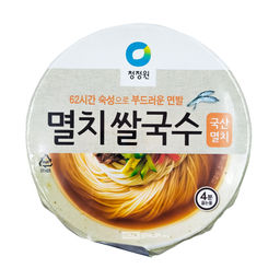 Рисовая лапша б/п неострая со вкусом анчоуса Rice Noodle With Anchovy Non-Spicy Daesang, Корея, 92 г Акция