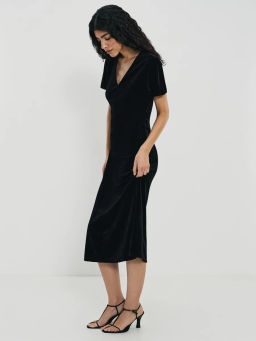 Платье миди из бархата / Zarina