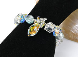 Браслет с цирконом "Лепесток" шарик 10мм цв.голубой, 17см