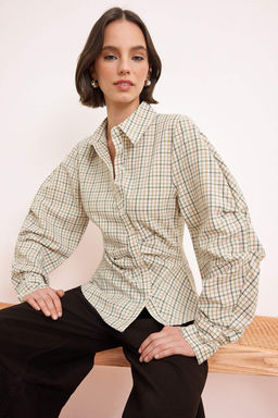 Yesil Ekoseli Balon Kol Detayl? Bele Oturan Asimetrik Kapama Dokuma Gomlek TWOSS26GO00068