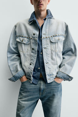 CAZADORA DENIM RELAXED FIT TACHAS MET?LICAS / Azul claro - Zara фото 6