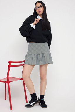 Teen Gri Ekoseli Balon Kal?p Sort Etek Sort & Bermuda TWOAW26SR00013 - Trendyolmilla фото 2