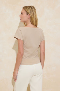 Tas Fitted/Vucuda Oturan Kay?k Yaka Dusuk Kol K?sa Kollu Scuba Krep Orme Bluz TWOSS26BZ00080 - Trendyolmilla фото 4