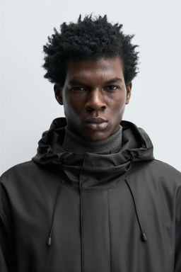 RUBBERISED HOODED PARKA