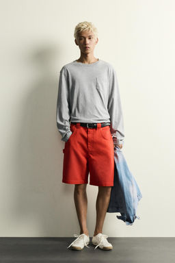 BERMUDA RELAXED FIT ALGOD?N / Blanco / Rojo