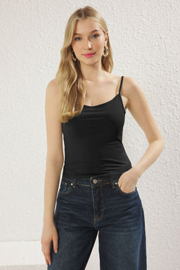 TRENDYOLMILLA Siyah Poliamid Ask?l? Vucuda Oturan Regular Boy Orme Atlet TWOSS25AL00025  фото 9