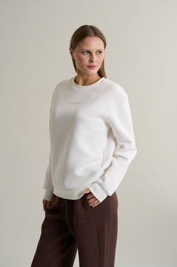Свитшот Белый TRN ESSENTIAL Sweatshirt