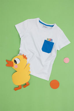 Белая футболка для мальчика