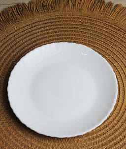 Тарелка плоская круглая d=16,5 см белье арт. 100бел-твч6,5