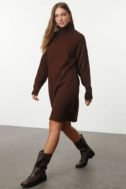 TRENDYOLMILLA Kahverengi Mini Triko Basic Elbise TWOAW25EL00028  фото 2