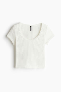 Camiseta de canal? con ribetes de picot