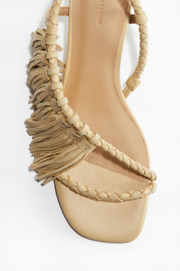 Sandalias de tac?n con flecos - H&m фото 2