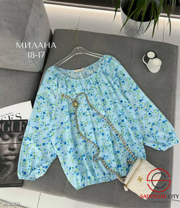 Летняя женская кофта с цветами