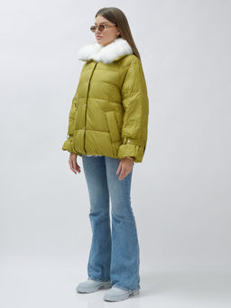 ВИДЕООБЗОР Куртка Бренд Visdeer ПРЕМИУМ КЛАССА зимняя с мехом ЕНОТА, горчичного цвета - Mtforce фото 3