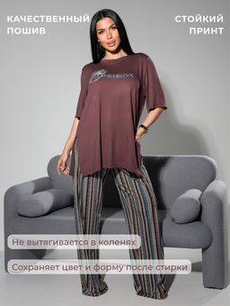 Женский костюм с брюками и футболкой 409