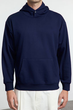 Lacivert Oversize/Genis Kesim C?tc?t Detayl? Basic Kapusonlu Sweatshirt TMNAW25SW00109 - Trendyolmilla фото 3