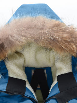 Парка зимняя подростковая для мальчика с капюшоном и мехом синего цвета 9535S - Valianly фото 11