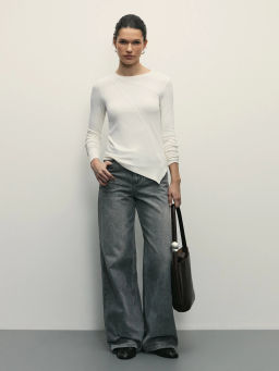 Лонгслив из вискозы асимметричного кроя / Zarina  фото 2