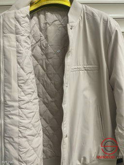 Куртка женская весенняя