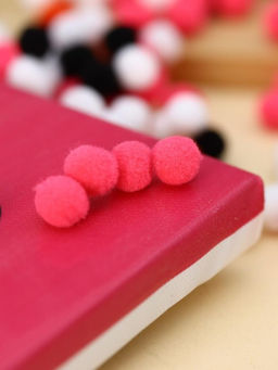 Картина из помпонов на подрамнике Draw Me! Smile, (20 х 20 см)