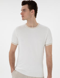 Ekru Slim Fit Bisiklet Yaka Triko Ti__rt