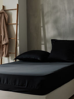 Простыня на резинке 1.5-спальная SL Home Tencel, 140200+30 см, чёрная, тенсель - Sima-land home фото 7
