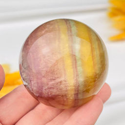 Шар из камня Флюорит на подставке