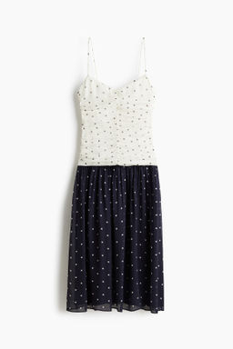 Vestido fruncido con tirantes finos