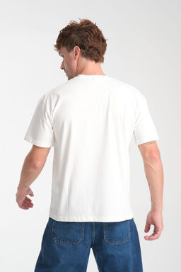 TRENDYOL MAN Ekru Oversize/Genis Kesim Yaz? Nak?sl? %100 Pamuk T-Shirt TMNSS25TS00226 - Trendyolmilla фото 5
