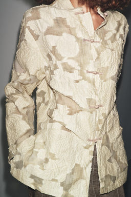 LIMITED EDITION FLORAL JACQUARD KIMONO