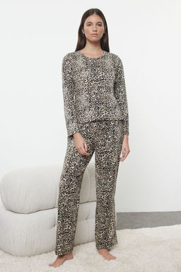 Trendyolmilla Cok Renkli Pamuklu Leopar Desenli Lastik Detayl? Orme Pijama Tak?m? THMAW25PT00110