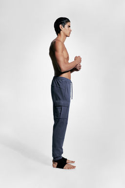 Joggers cargo de algodon en DryMove Regular Fit