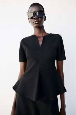 TOP PEPLUM MANGA ABULLONADA / Negro - Zara фото 2