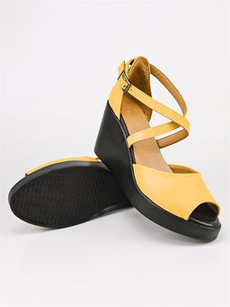 Босоножки 127-04-134