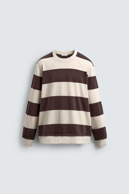 CONTRAST STRIPE SWEATSHIRT