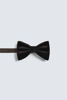 VELVET BOW TIE