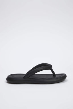 Trendyolmilla Shoes Siyah Dolgulu Kad?n Parmak Aras? Terlik TAKSS25TE00050  фото 3