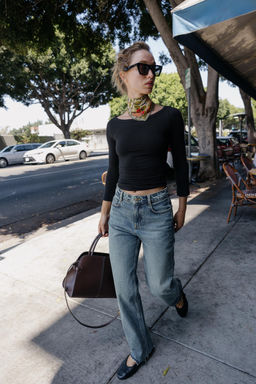 BOAT NECK T-SHIRT