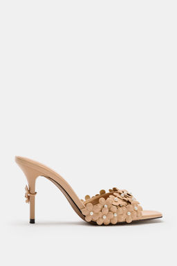 SANDALIA TAC?N APLIQUES FLORES / Beige