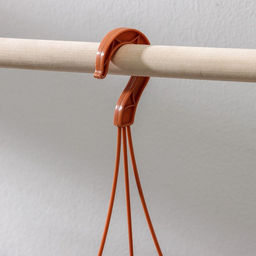 Кашпо уличное для цветов Альтернатива «Мирабель», 2.5 л, подвесное, с прикорневым поливом, пластик, коричневое