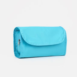 Косметичка-несессер на молнии с крючком, цвет голубой