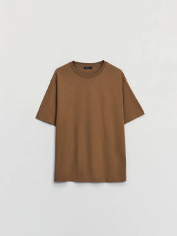 Базовая футболка regular fit / Zarina