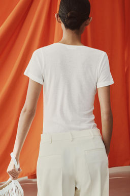 CAMISETA LYOCELL Y SEDA / Blanco roto