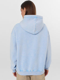 Теплое худи женское голубое с надписью Snegurochka - Mark formelle фото 4