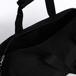 Сумка спортивная на молнии, боковой карман/сетка, регулируемый ремень, средний размер, цвет чёрный