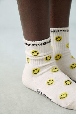 PACK DOS CALCETINES MEDIOS SMILEYWORLD ® CUADRO DAMERO / Blanco / Negro - Zara фото 5