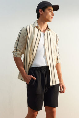 Siyah Regular Fit _izgili Keten Dokulu G_mlek TMNSS23GO00056